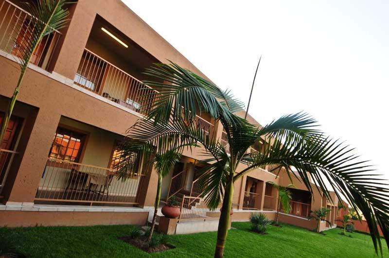Batter Boys Guest House Pretoria-Noord Exteriér fotografie